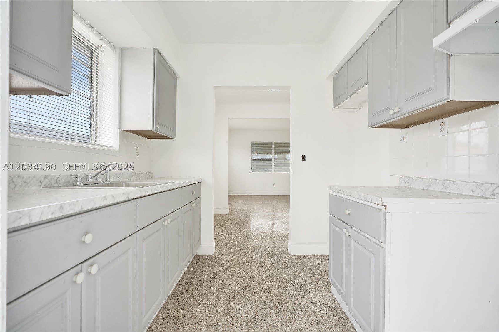 710 82nd St – photo 1