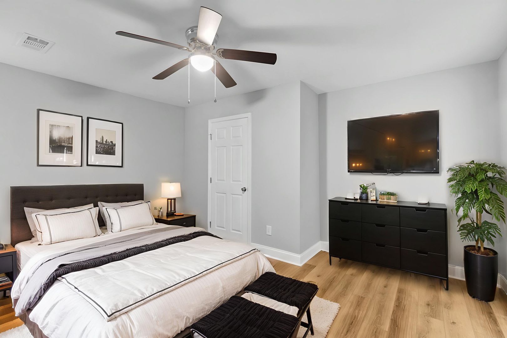 Crestview Apartments – photo 1 of 46