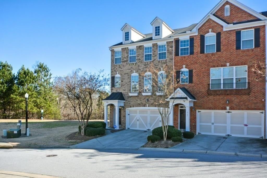 6135 Indian Wood Circle SE – photo 1