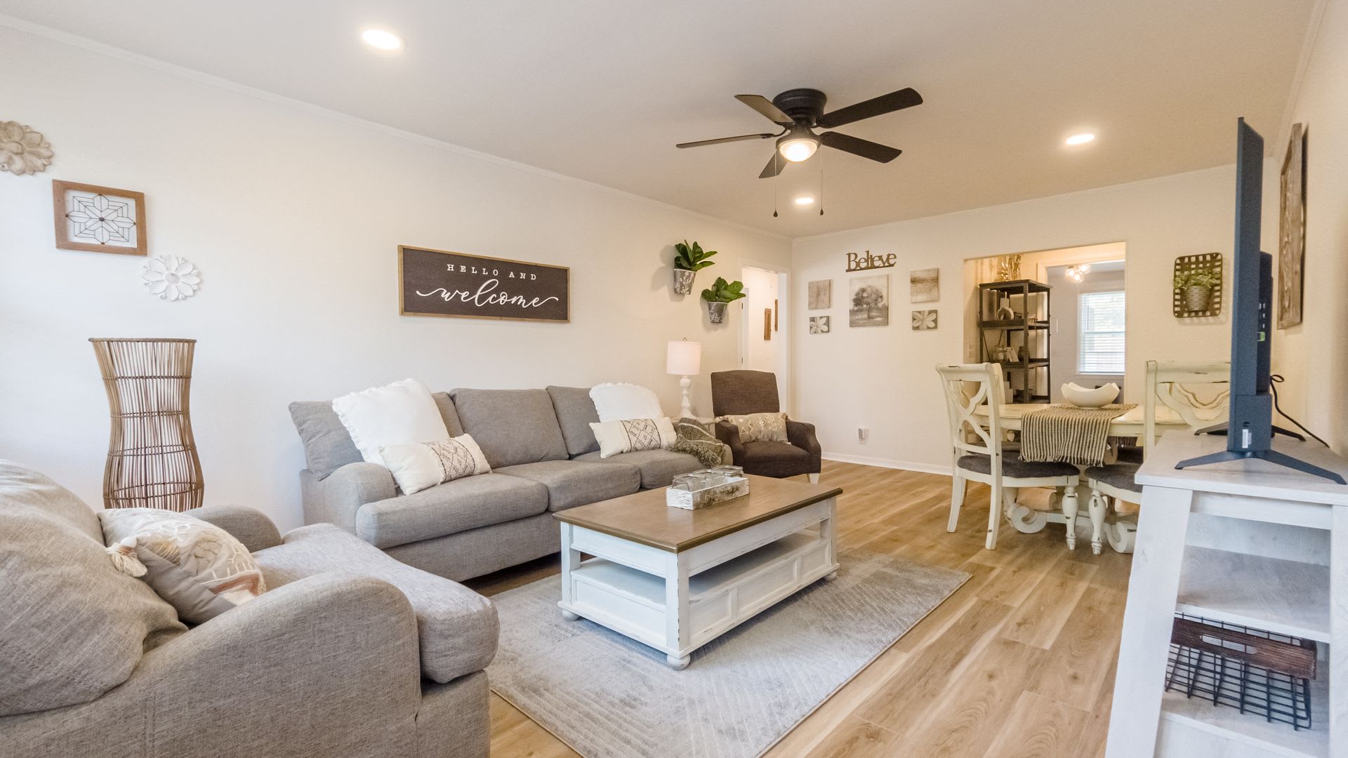 Solid brick duplex located in Forest Acres – photo 1 of 42