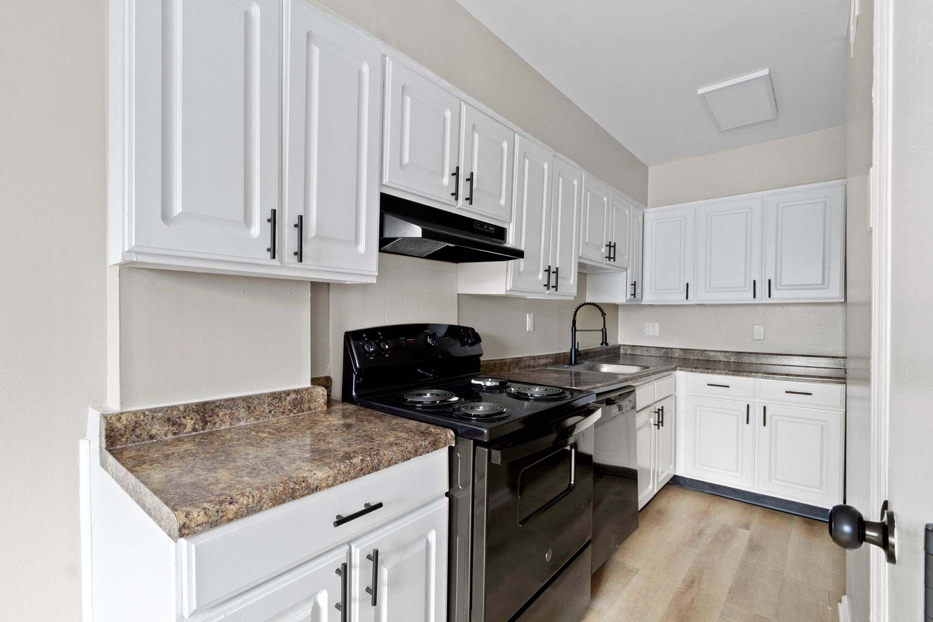 The Prairies Apartment Homes – photo 1