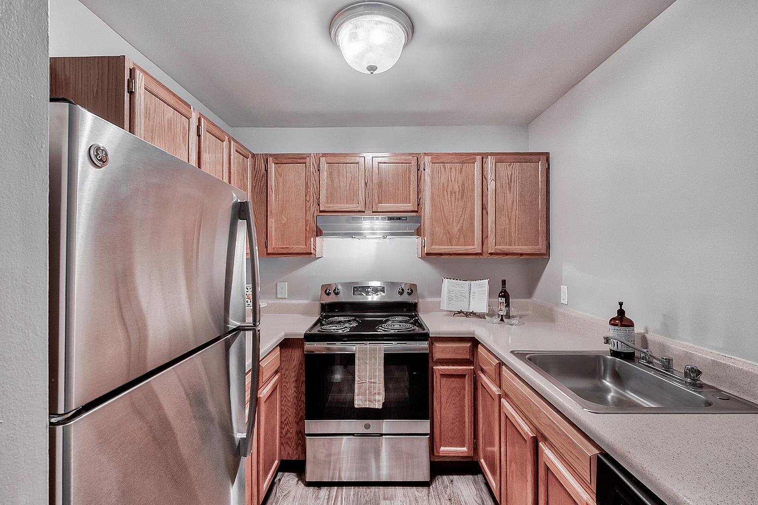 Woods of Williamsburg Apartments – photo 1 of 32