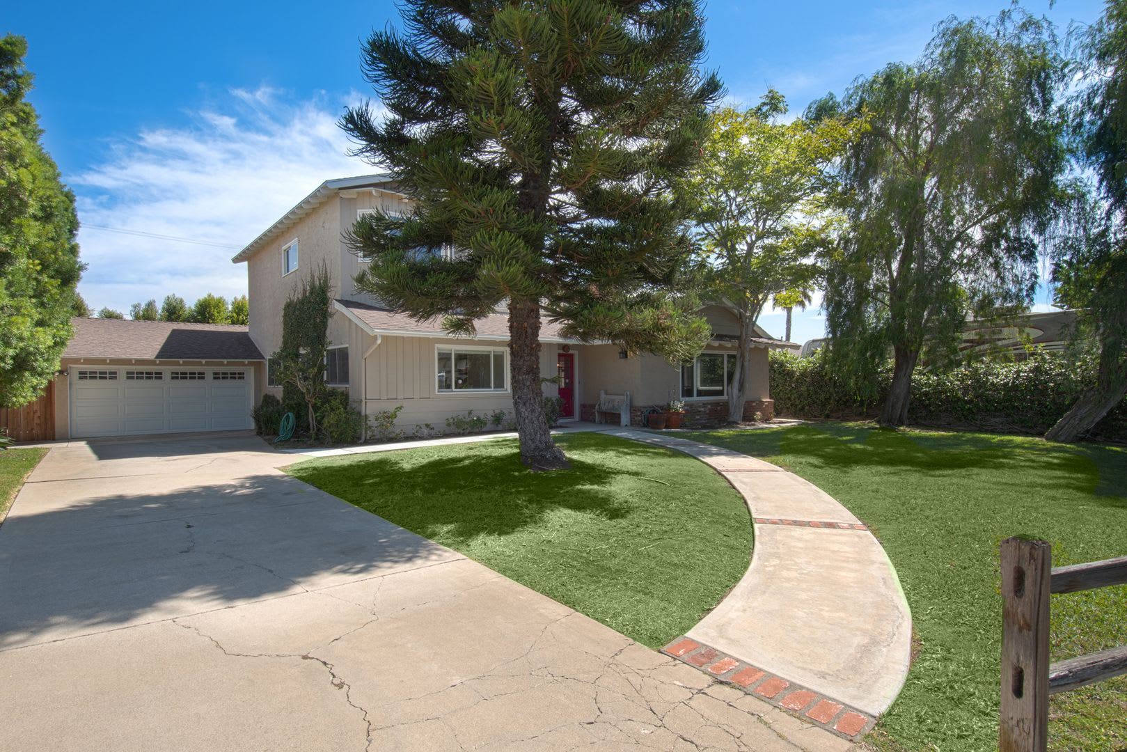 Classic Newport Beach 3 Bed Single Family Home With Yard – photo 1
