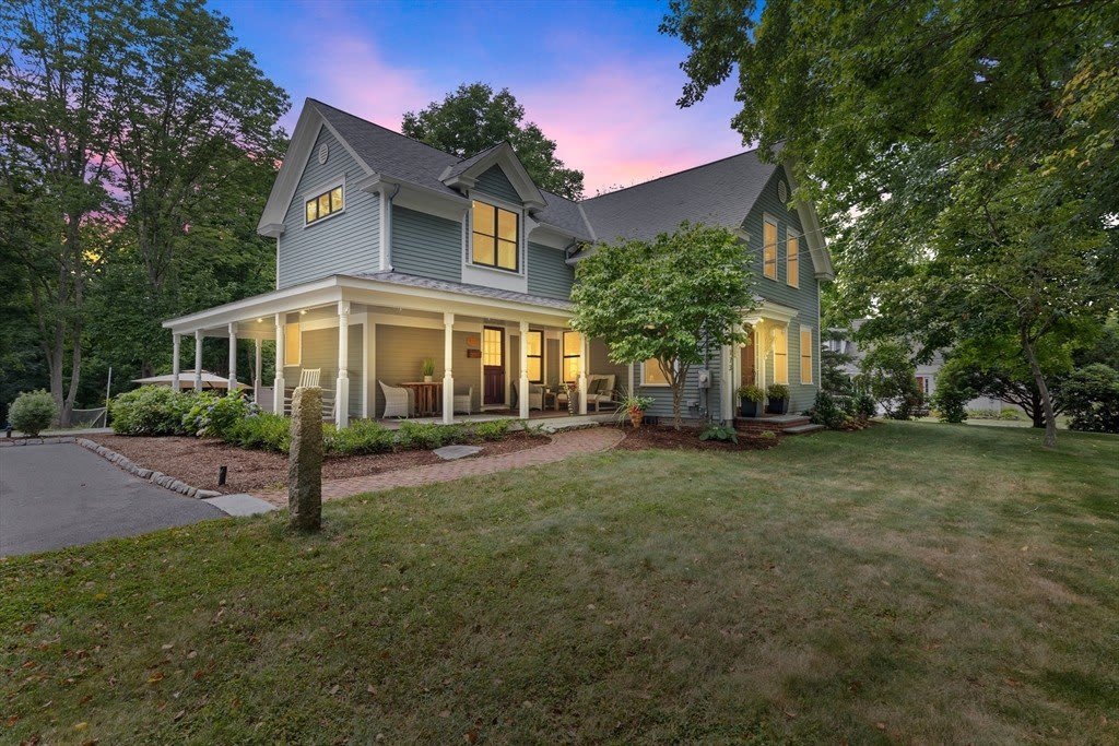 173 Center St – photo 1 of 36