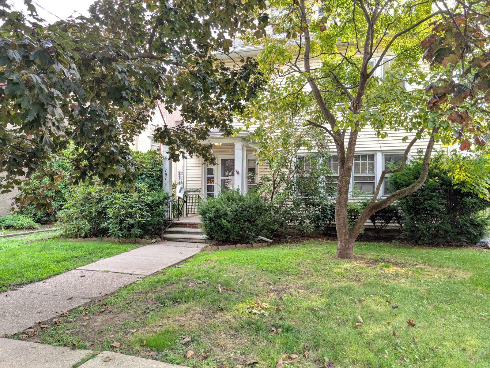 191 Butler St – photo 1 of 13