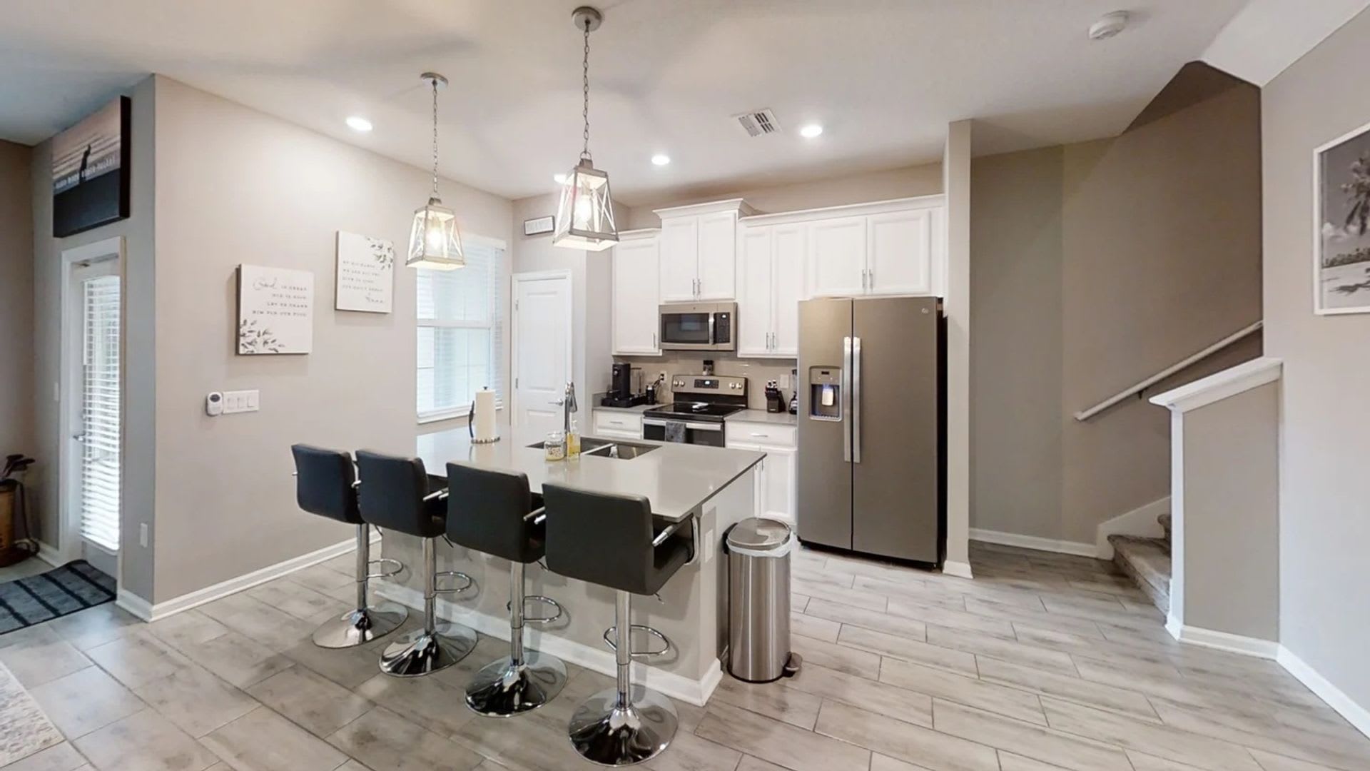 Charming 3BR Townhome in Championsgate – photo 1