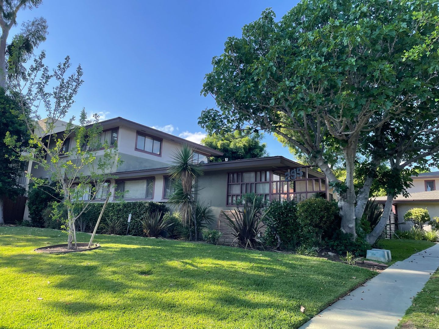 6 Weeks Free! 2 Bed 1 Bath in Pasadena! – photo 1