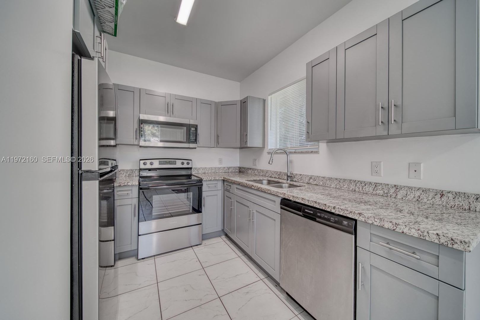 14710 NE 7th Court 14710, Miami, FL 33161 – photo 1