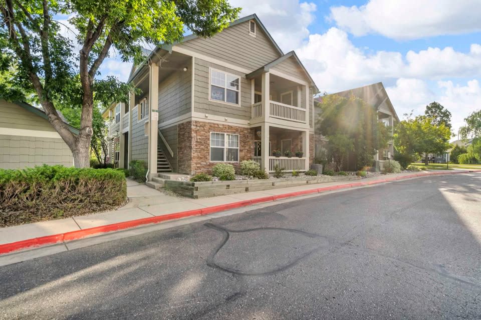 5225 White Willow Dr – photo 1