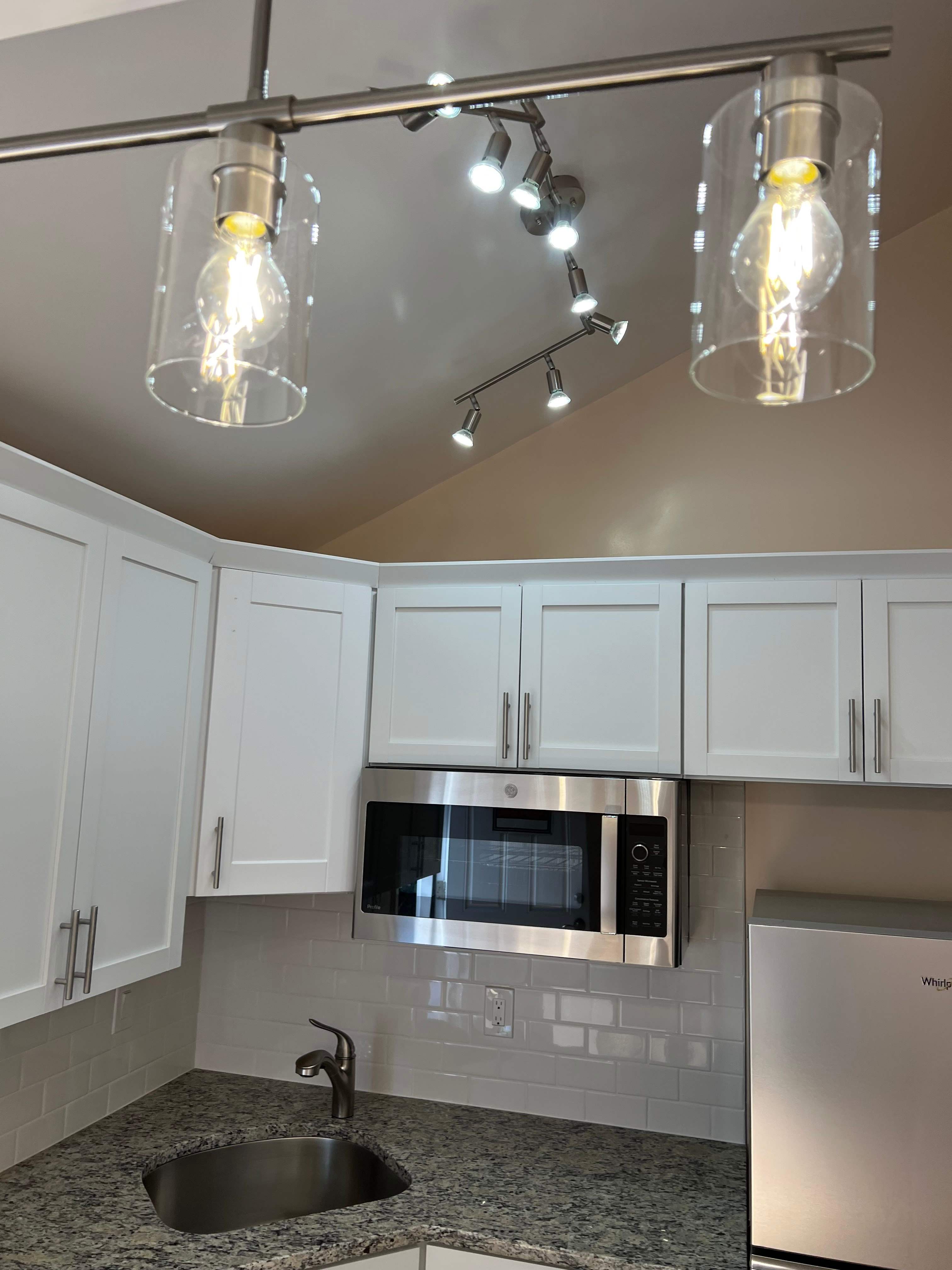 17 Fairbanks St – photo 1