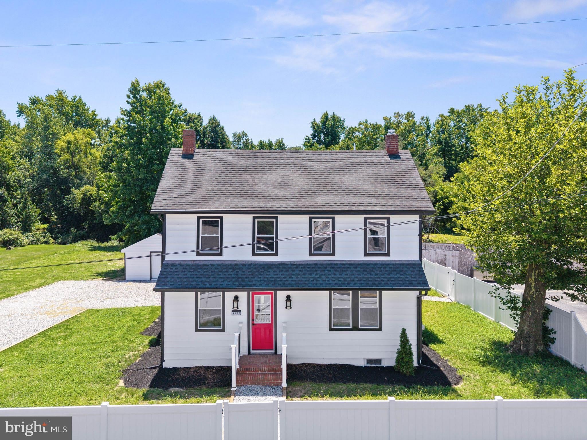 1133 Almond Road – photo 1 of 36