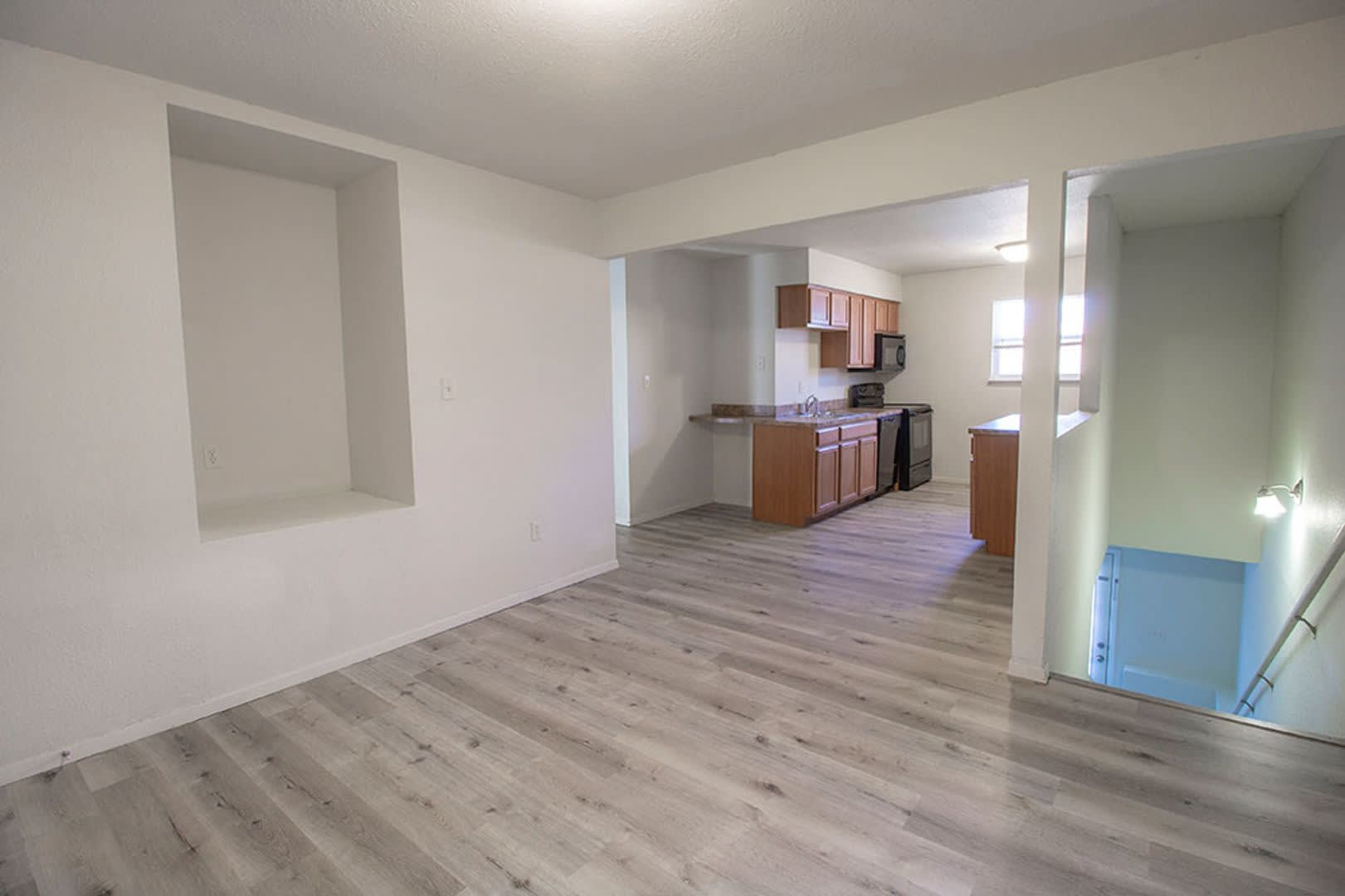 Central 4 bedroom Duplex – photo 1