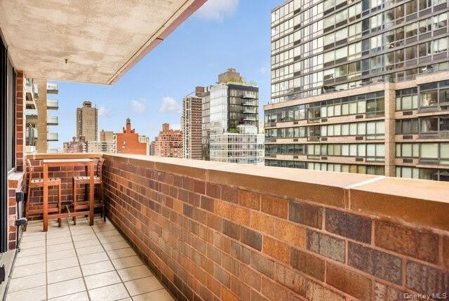 233 E 86TH Street – photo 1