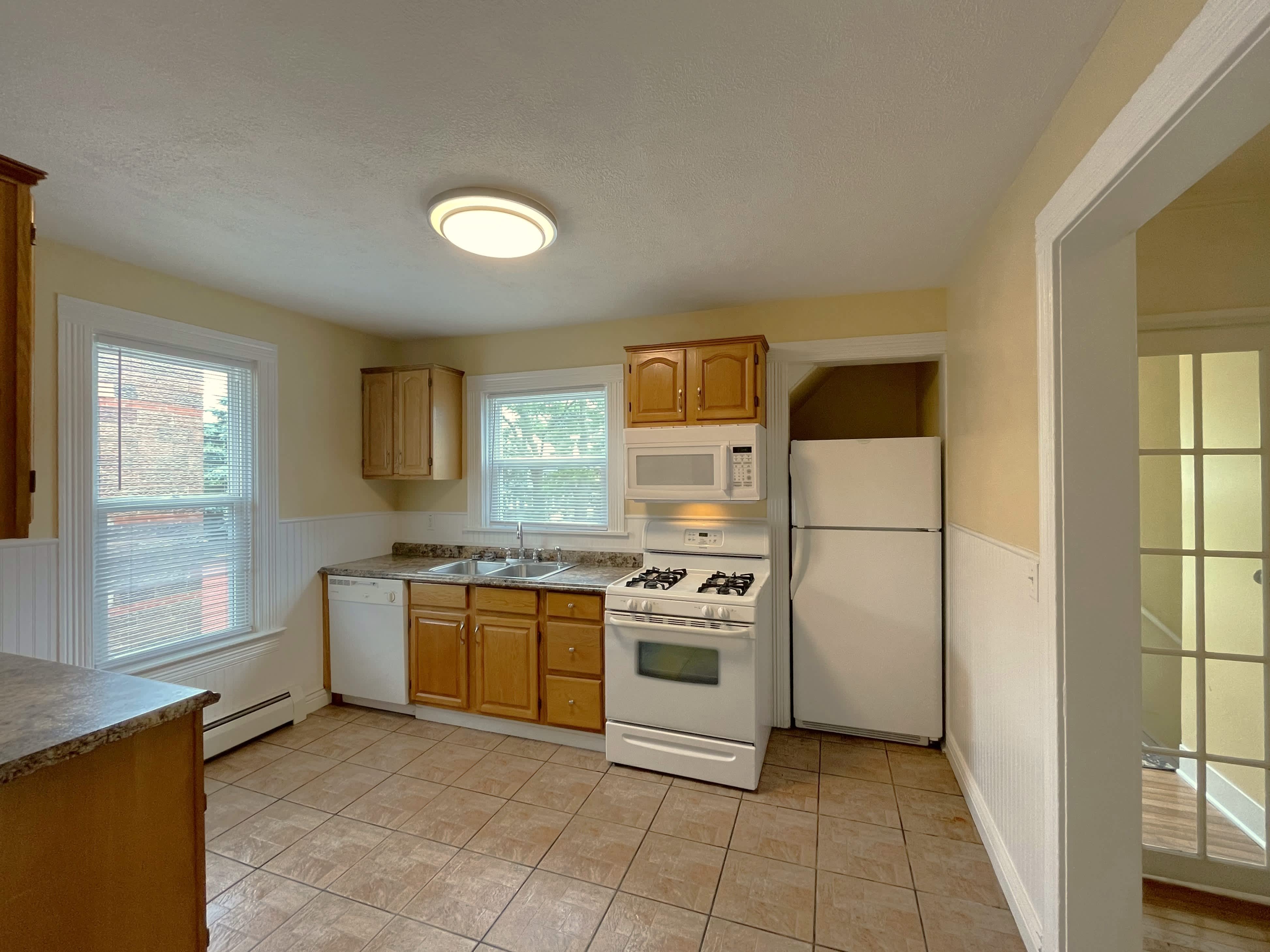 381 W 1St St – photo 1 of 29