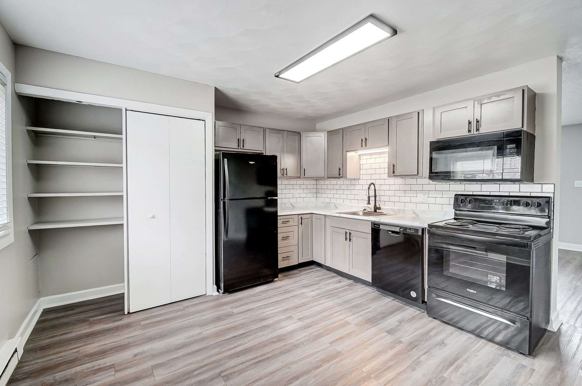 Hickory Creek Apartments – photo 1