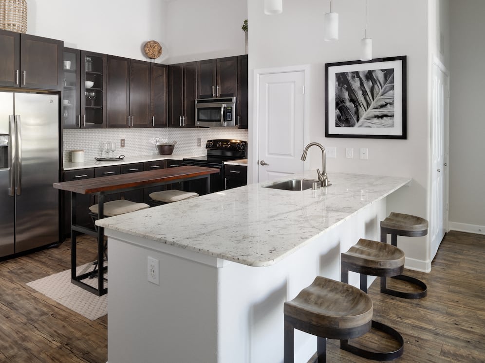 Avalon Lakeside – photo 1 of 196