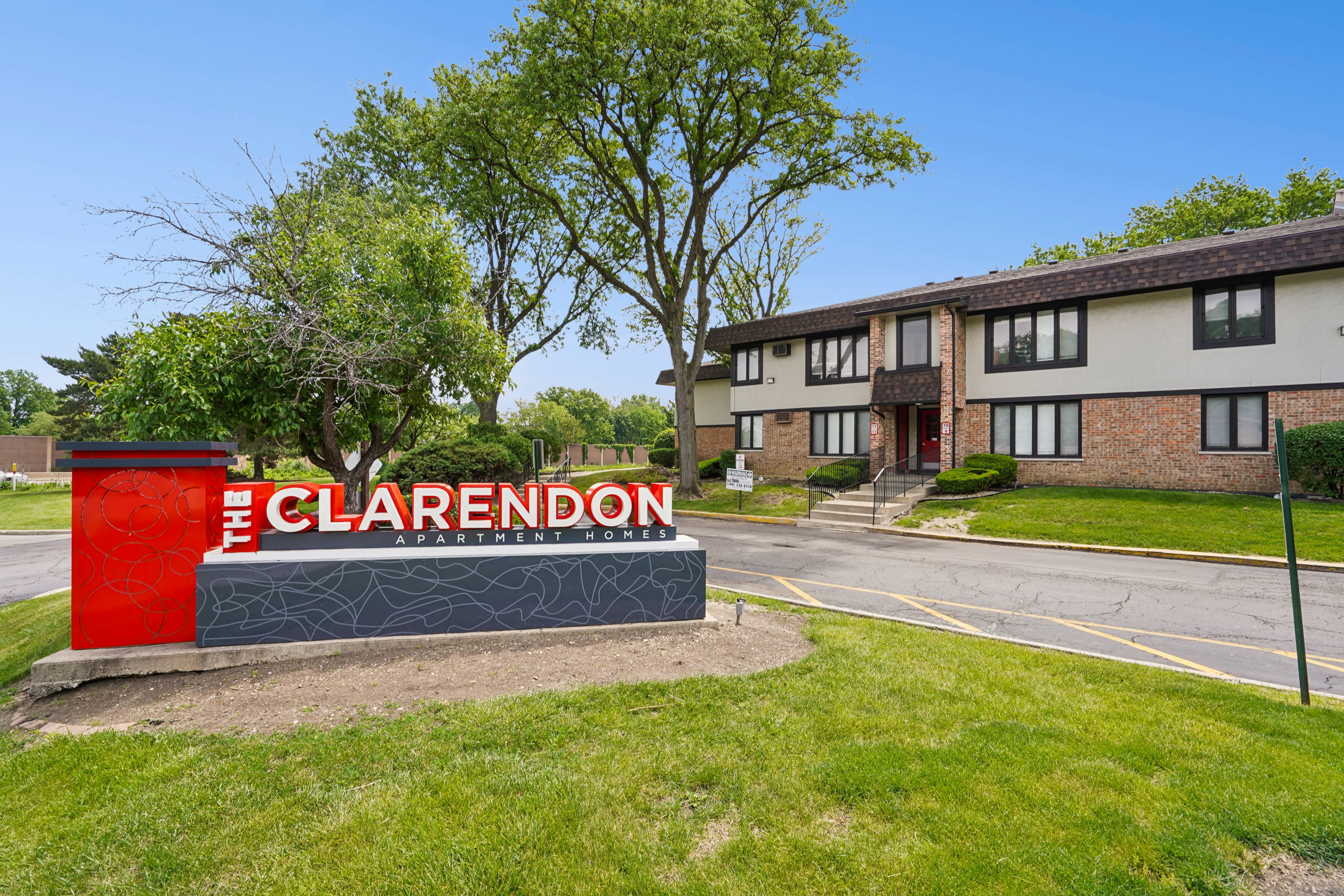 The Clarendon Apartment Homes – photo 1 of 28