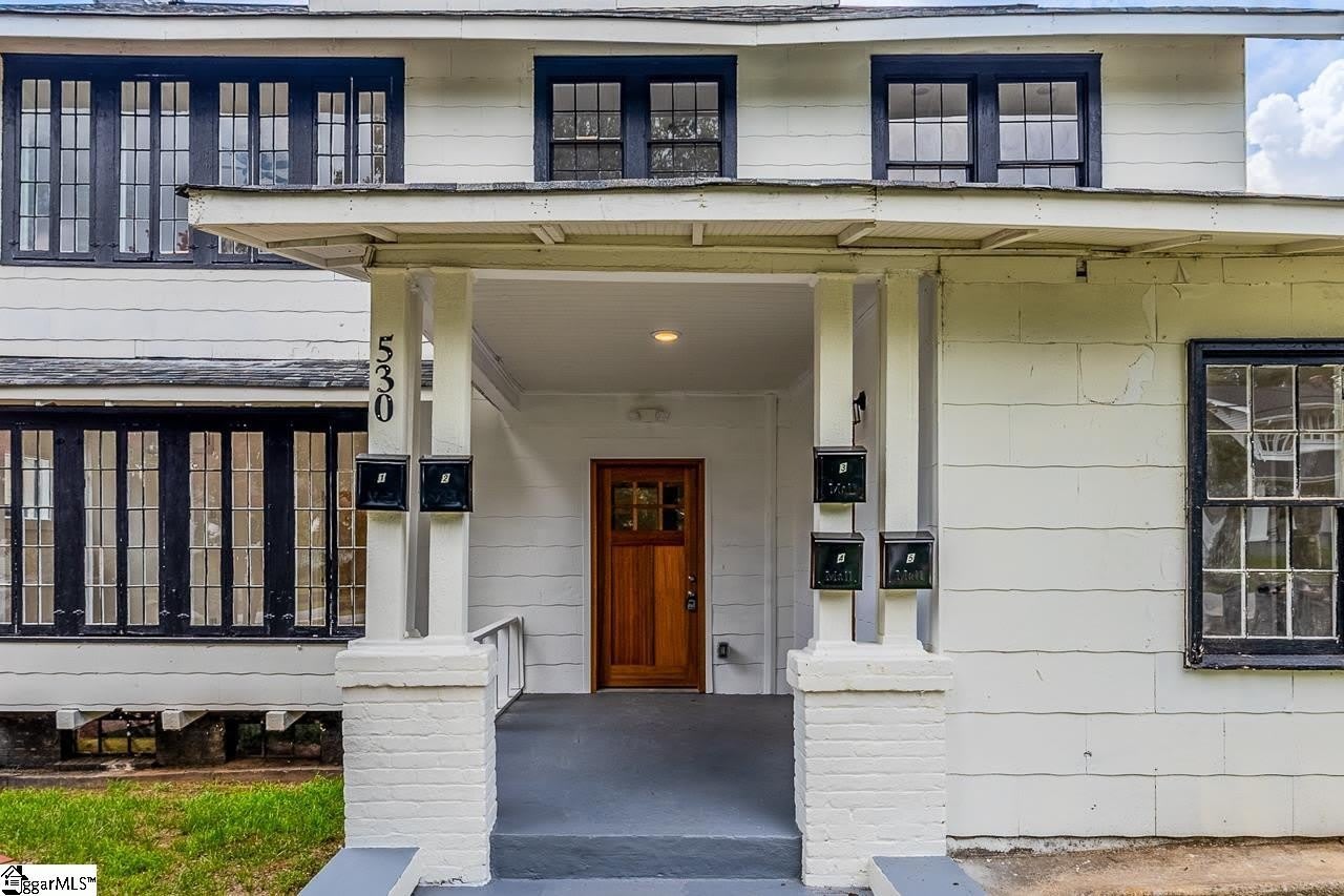530 Peronneau Street – photo 1
