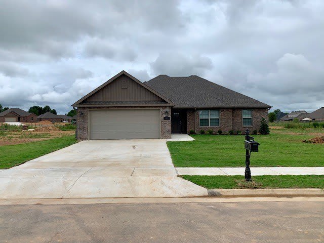 5601 Sapphire Drive – photo 1 of 23