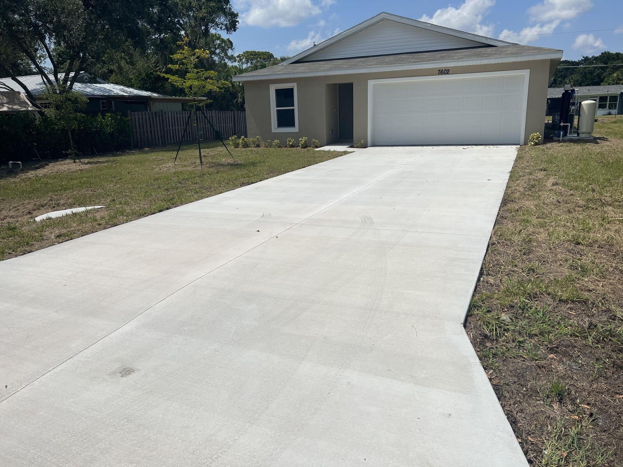7602 Pensacola Road – photo 1 of 10