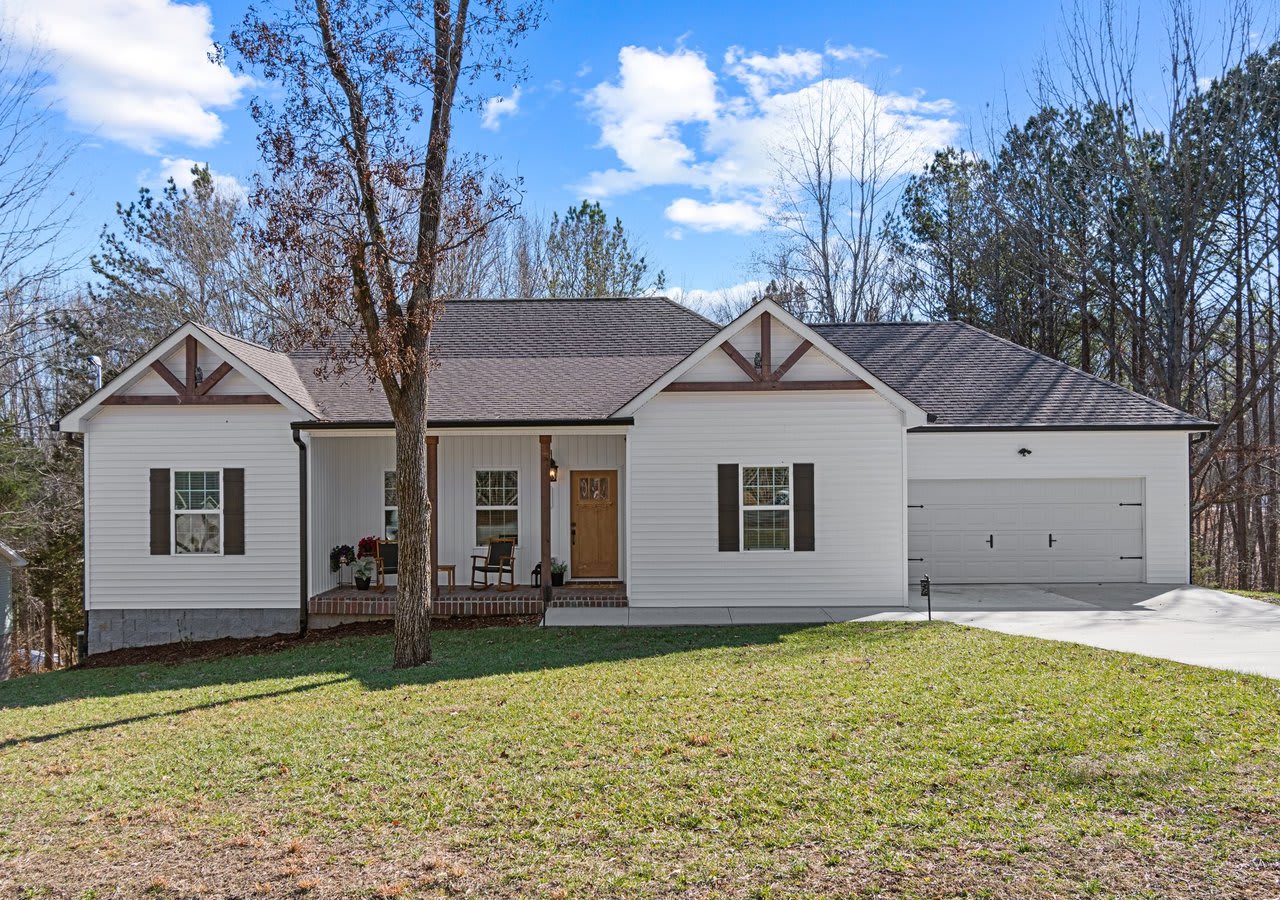 18 Shady Cove Ln – photo 1 of 11