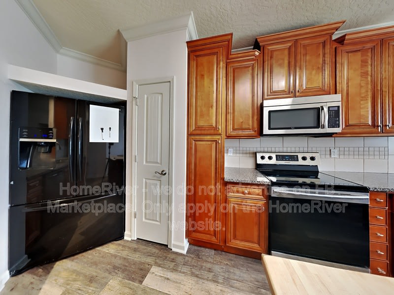 5454 Lee Farm Blvd – photo 1 of 173