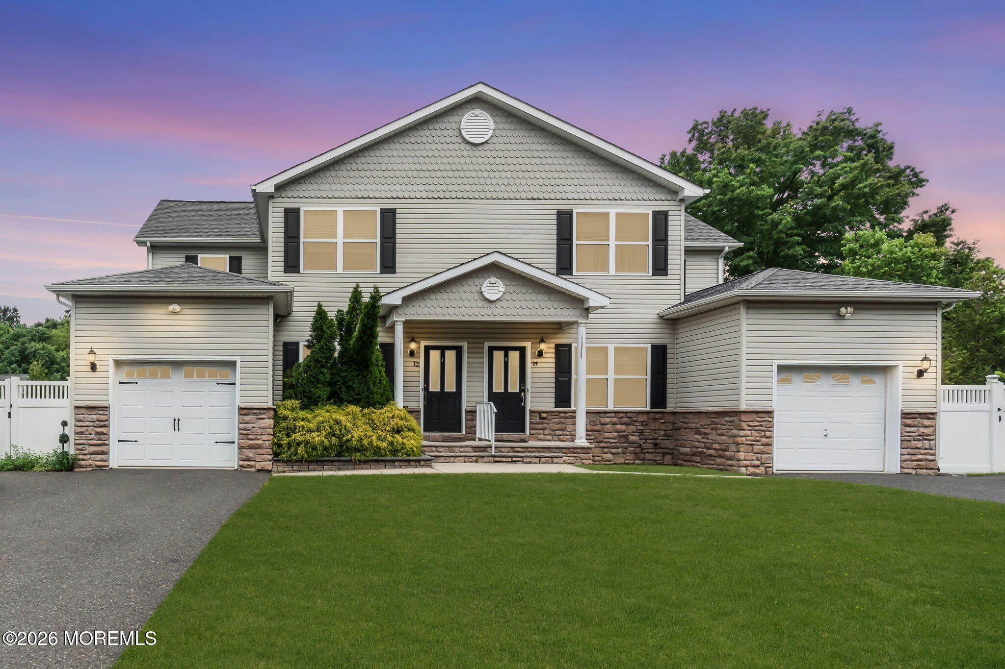 12 Sanford Street – photo 1