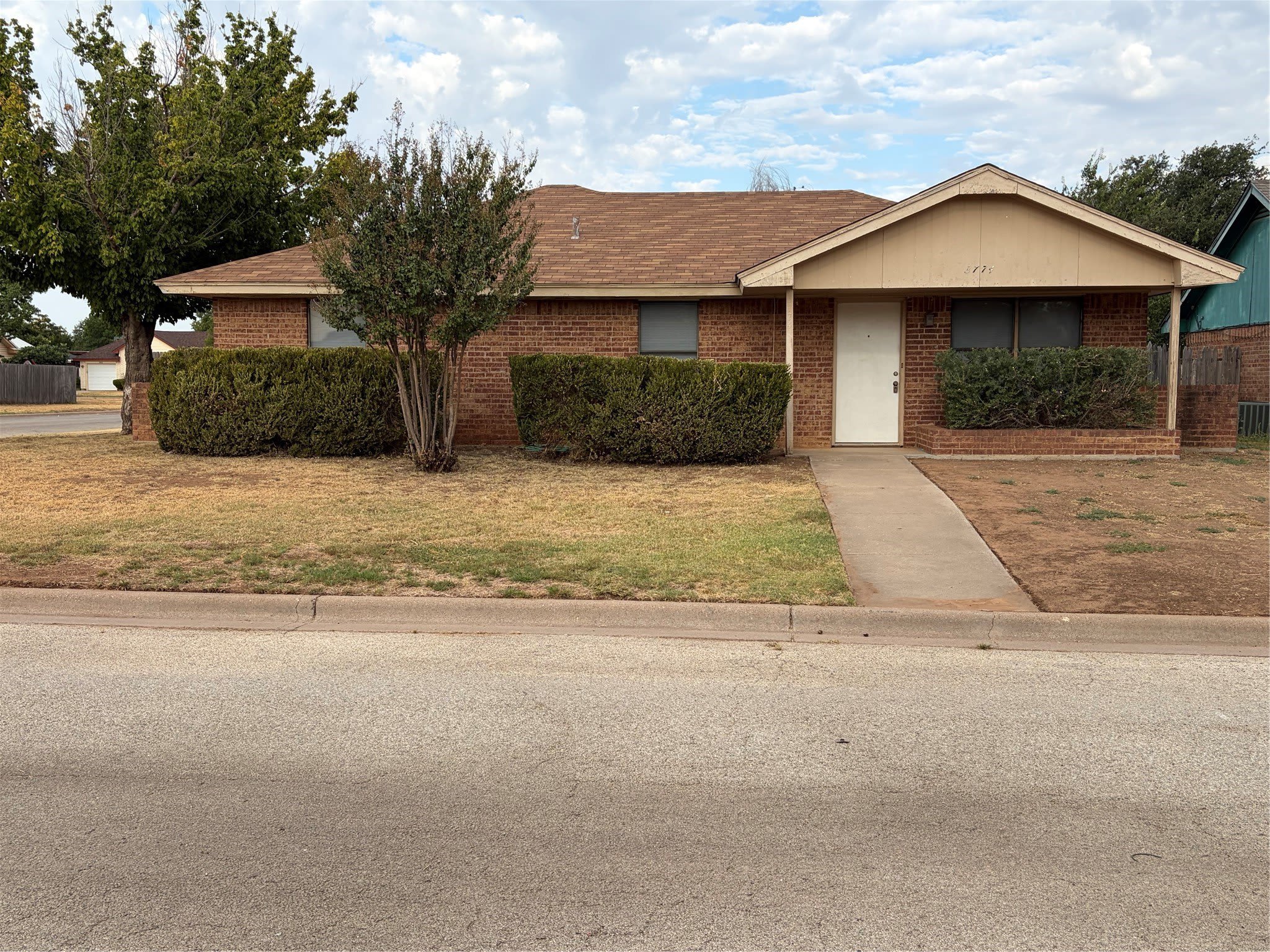 3774 Radcliff Road – photo 1