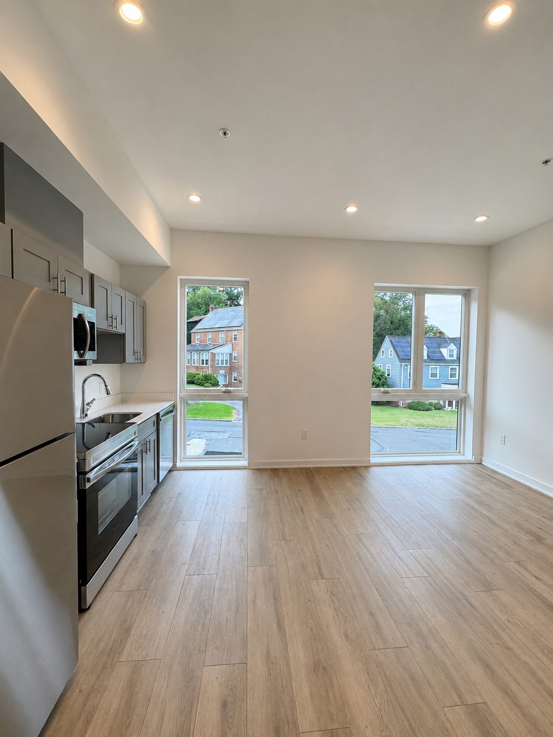 2425 20th St Ne – photo 1