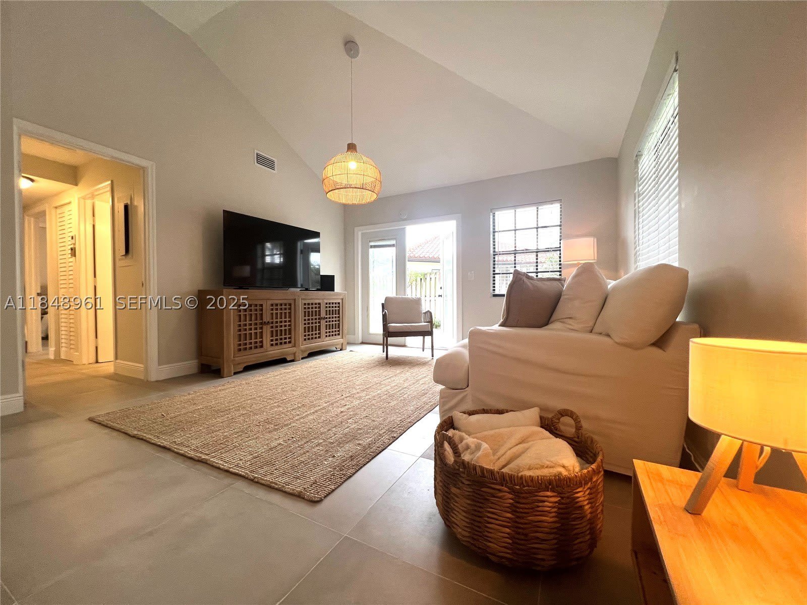 13473 Fountain View Blvd – photo 1