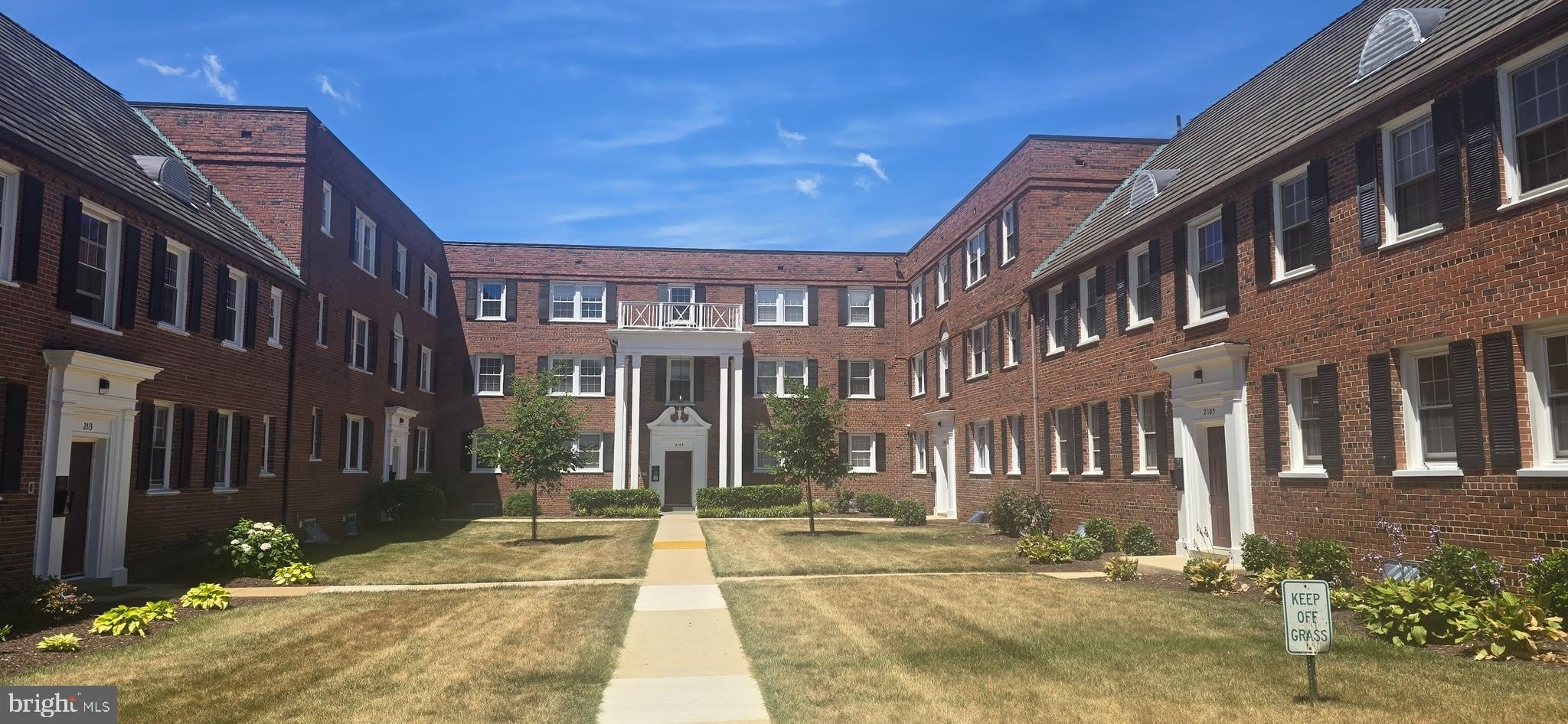 2107 FORT DAVIS Street SE – photo 1