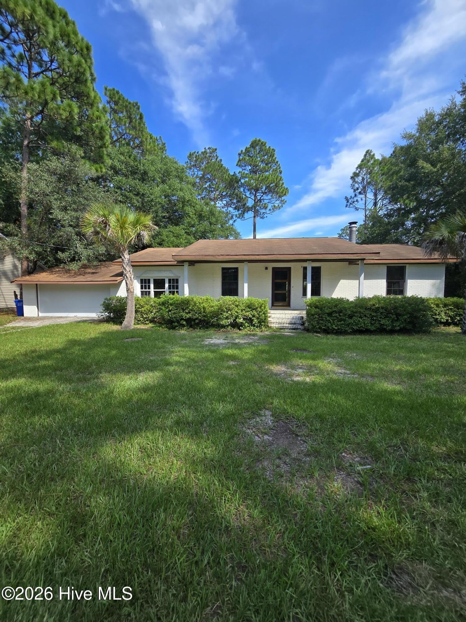 139 Charter Drive – photo 1