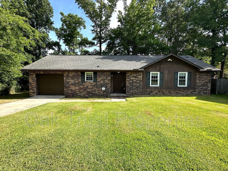 46 Oak Grove Rd – photo 1 of 12
