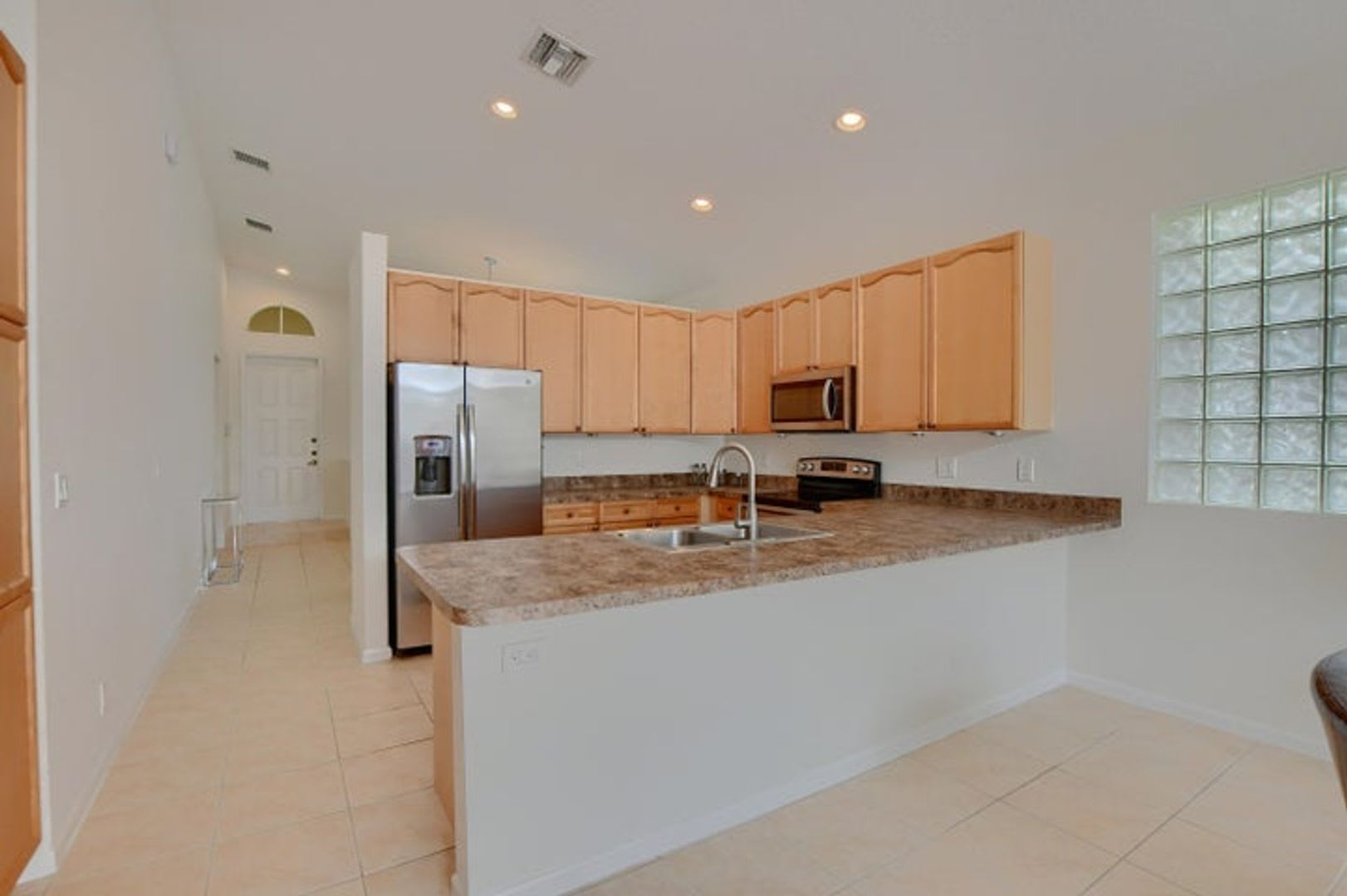 1225 E Magnolia Circle Delray Beach Fl 33445 – photo 1