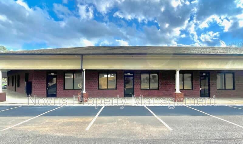 165 Edge Road – photo 1 of 3