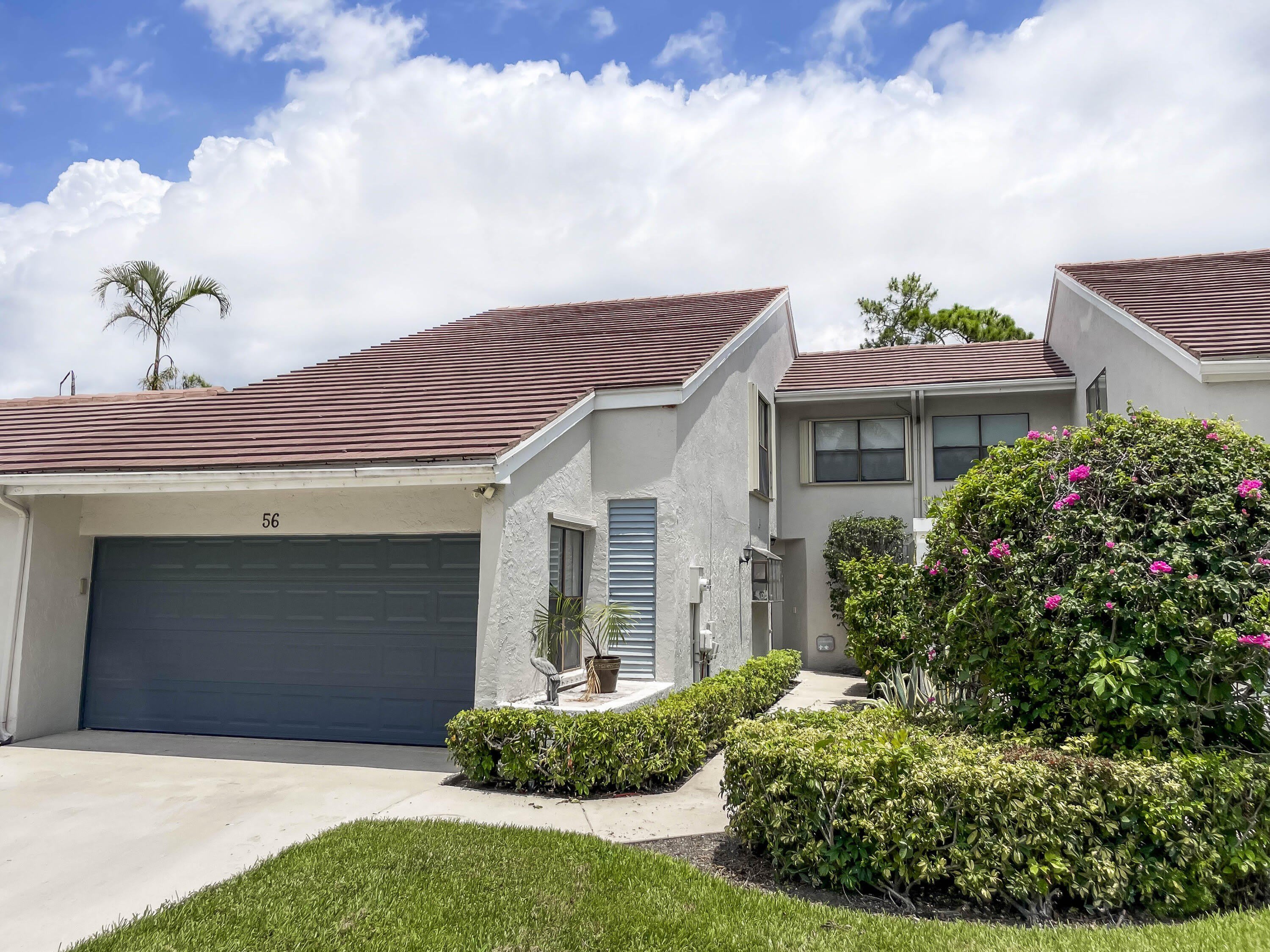 56 Edinburgh Drive – photo 1