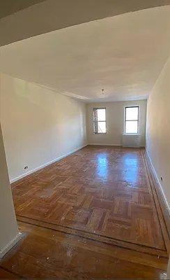 367 East 201st Street – photo 1