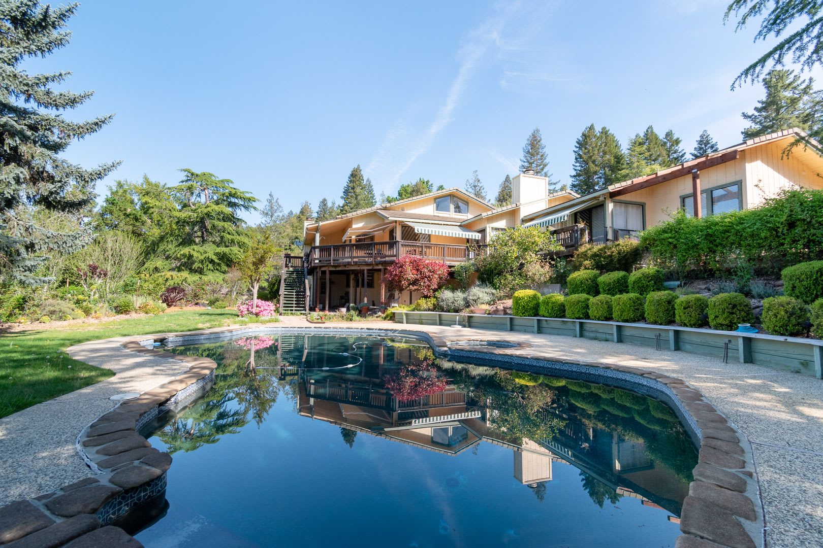 Los Gatos Mountain Living At Its Best Gated 1 Acre Lot Spacious 5 Bedroom House Pool – photo 1 of 268