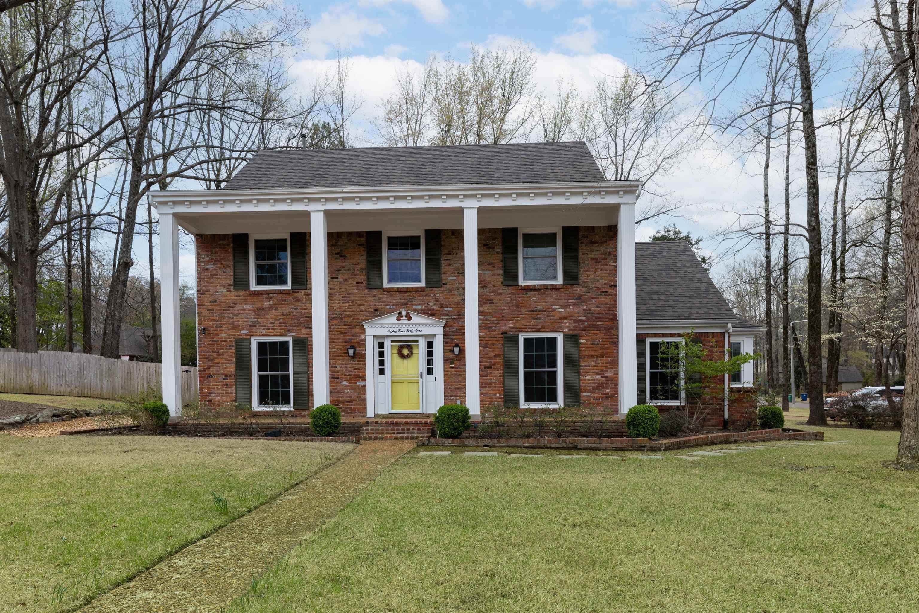 8441 DOGWOOD Rd – photo 1 of 25