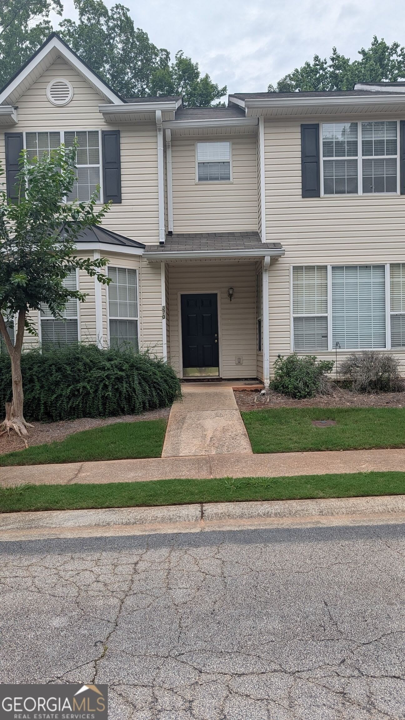 370 Brentwood Drive – photo 1 of 14