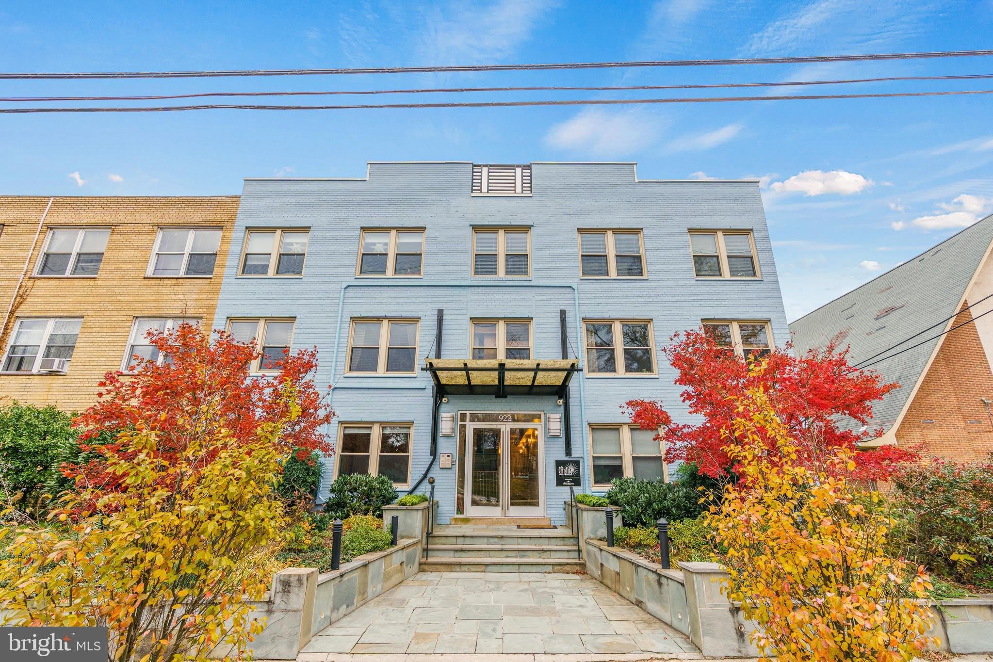 922 MADISON Street NW – photo 1 of 19