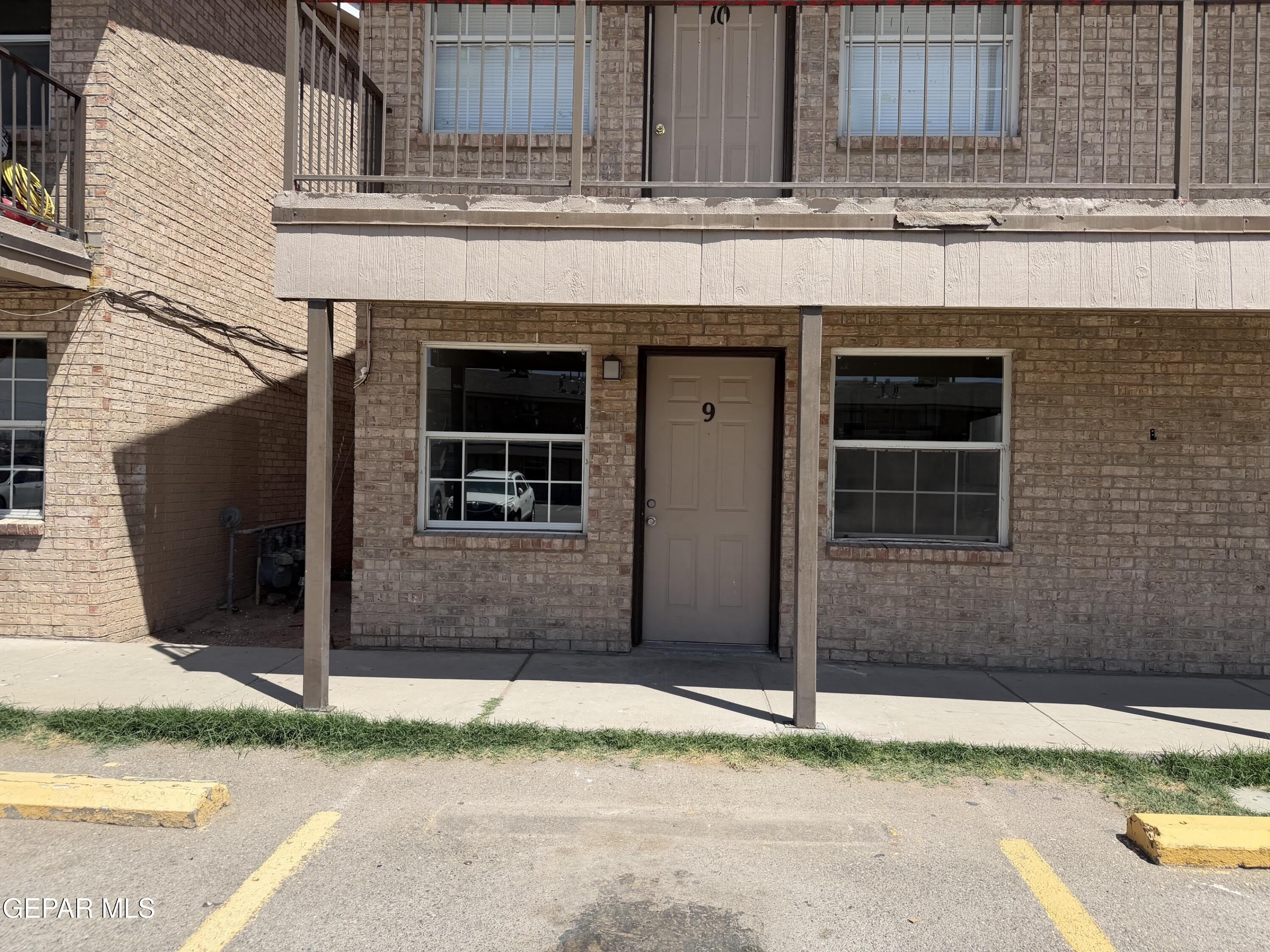 Michelle's – photo 1