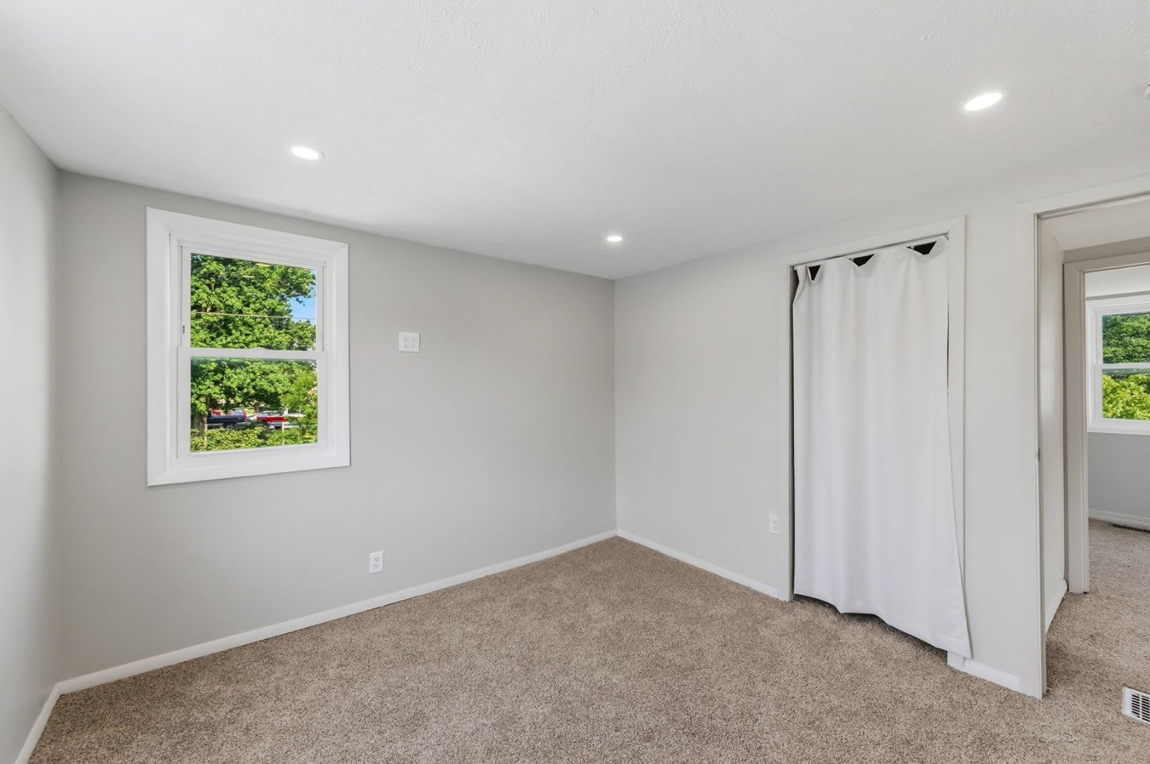 6 Wade St – photo 1