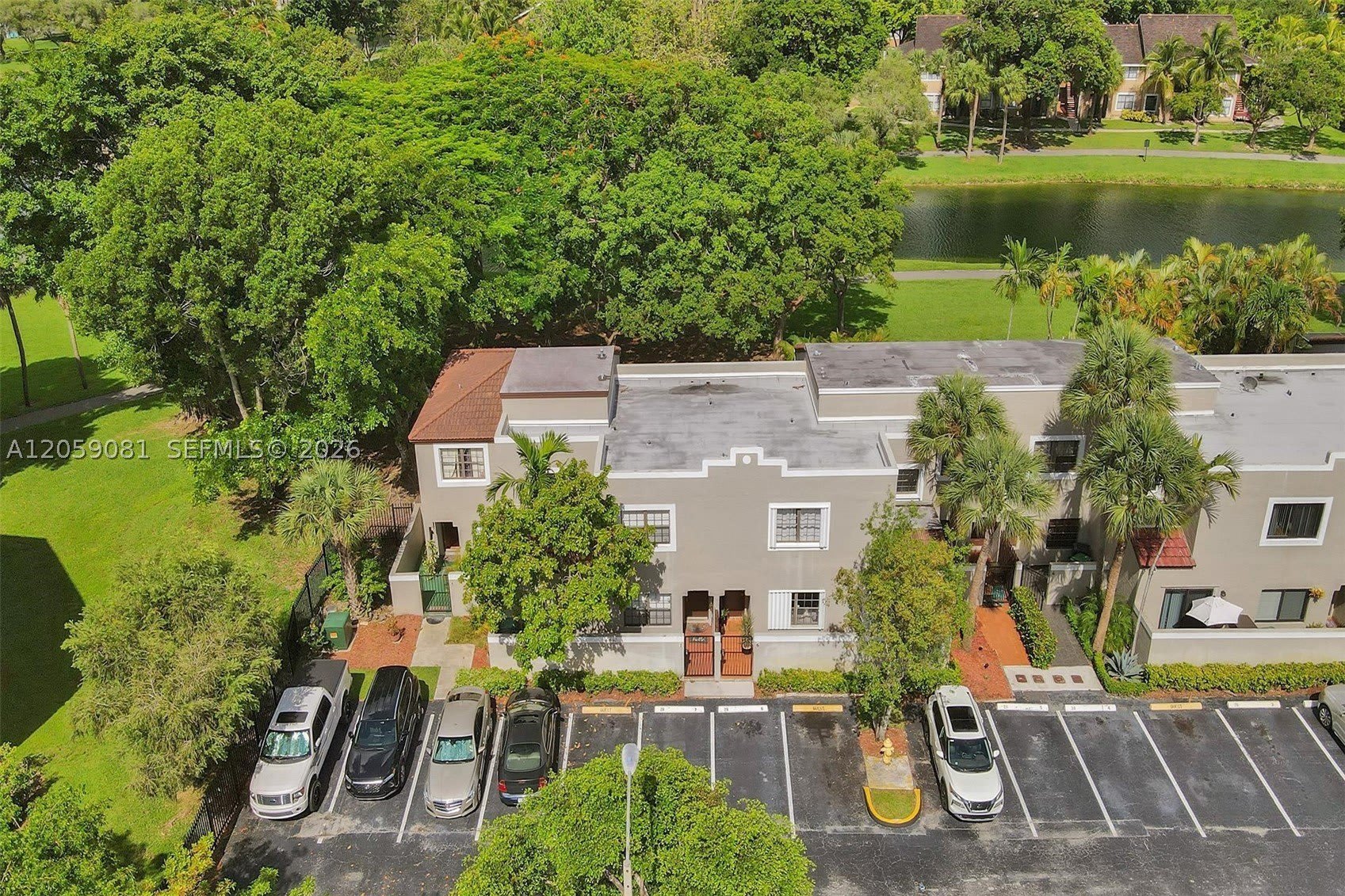 10540 SW 154th Ct – photo 1