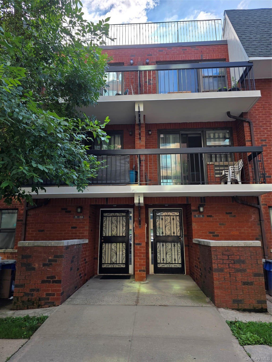 71 09 Park Avenue – photo 1