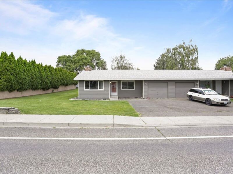 724 S. Morain St. – photo 1