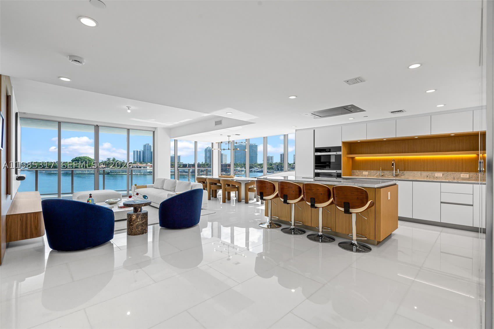 Bay Harbor – photo 1