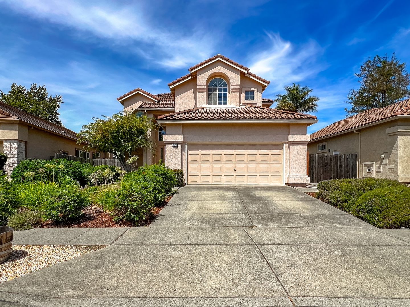 Spacious 4 Bedroom Home in Napa's Vineyard Estates – photo 1