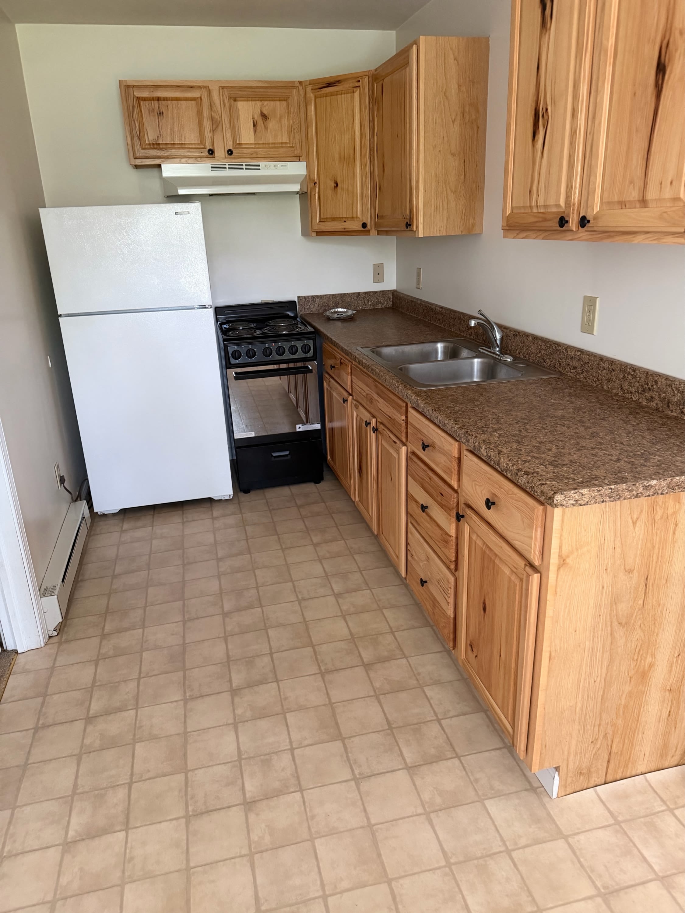 8864 South Seneca Street – photo 1 of 4
