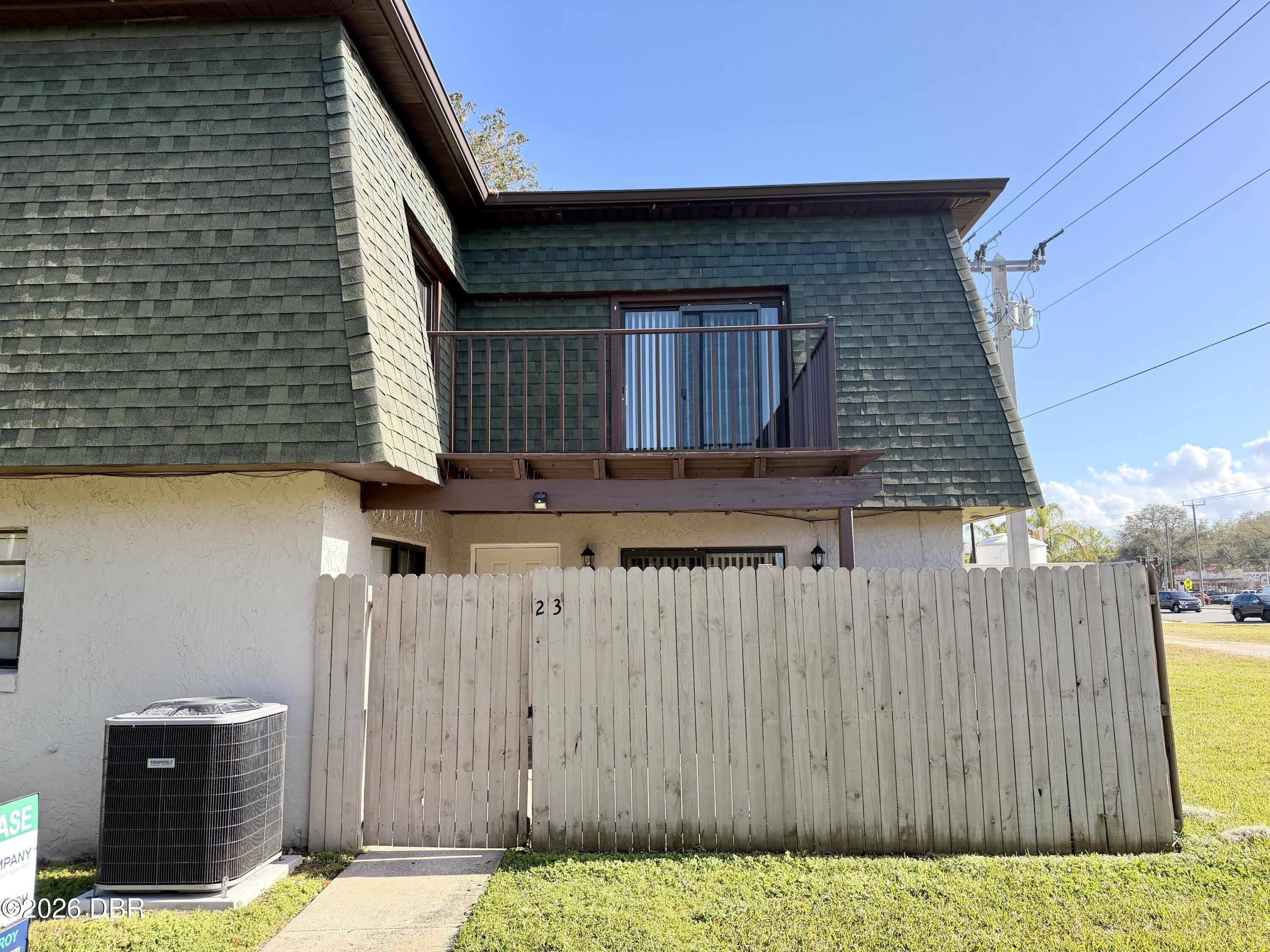 23 Springwood Square – photo 1 of 10